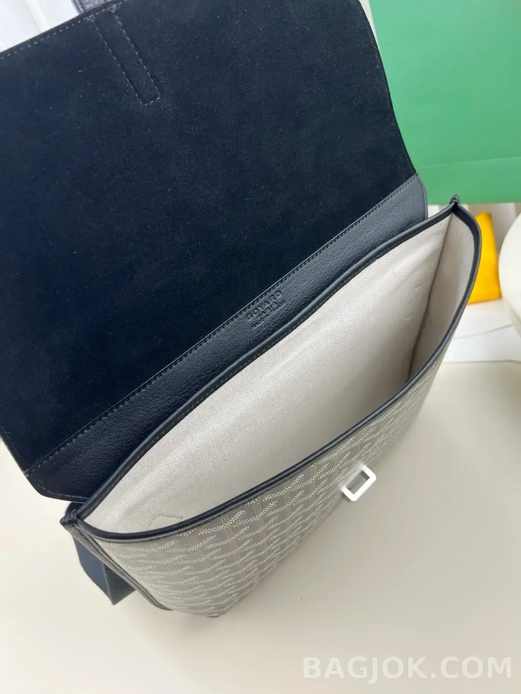 고야드 GOYARD 쿠르지에 메신저백 상세 이미지