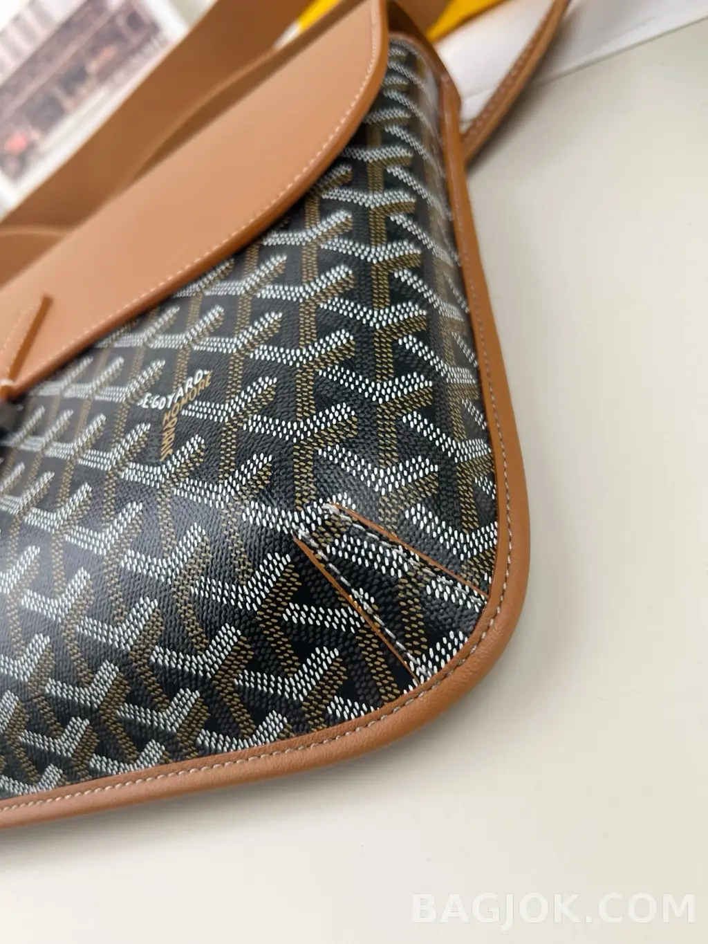고야드 GOYARD 쿠르지에 메신저백 상세 이미지