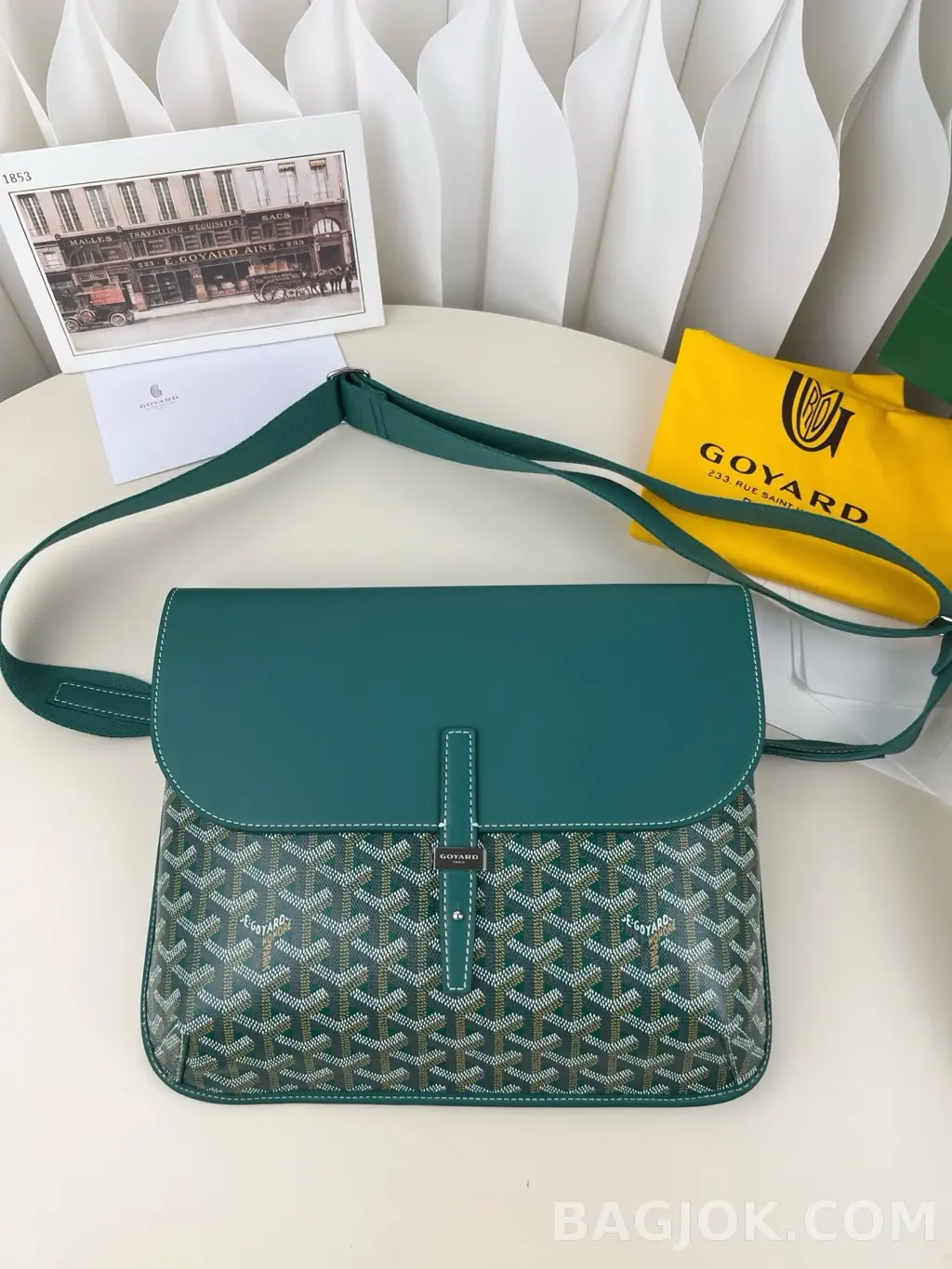 고야드 GOYARD 쿠르지에 메신저백 상세 이미지