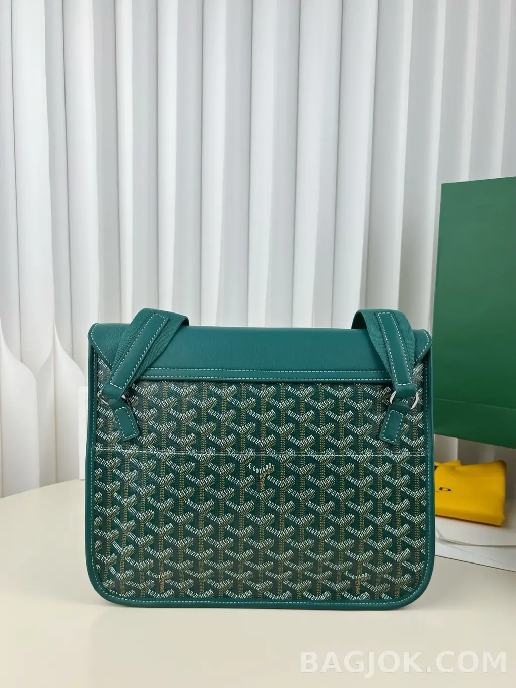 고야드 GOYARD 쿠르지에 메신저백 상세 이미지