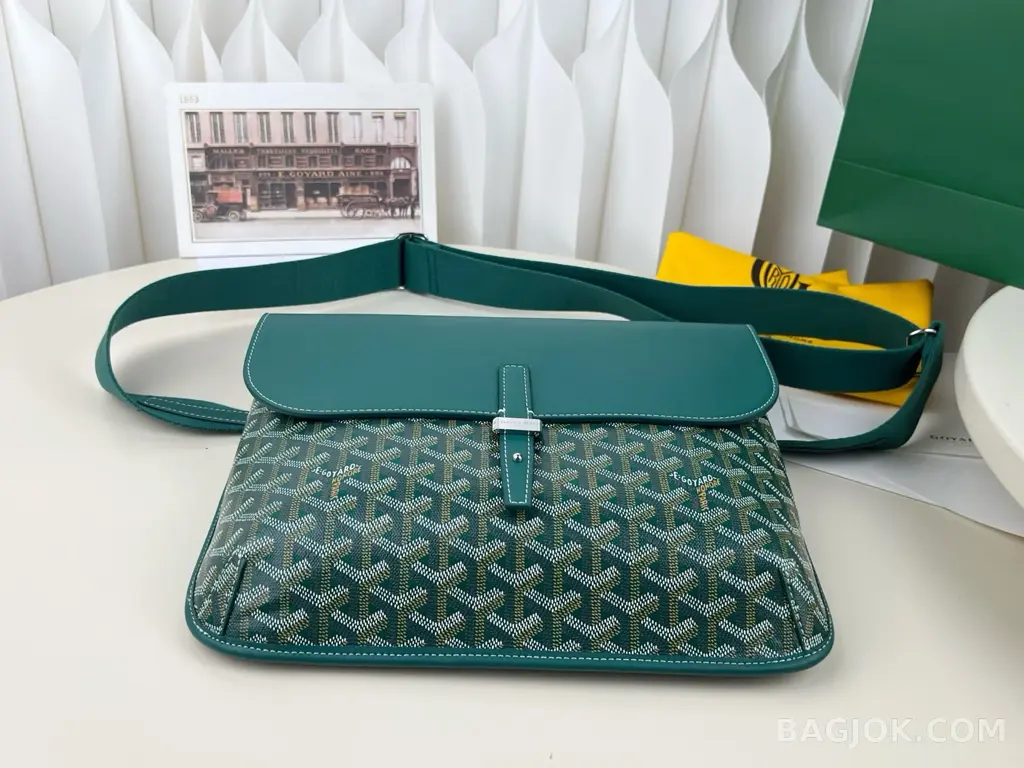 고야드 GOYARD 쿠르지에 메신저백 상세 이미지