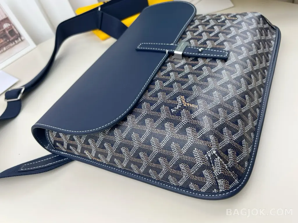 고야드 GOYARD 쿠르지에 메신저백 상세 이미지