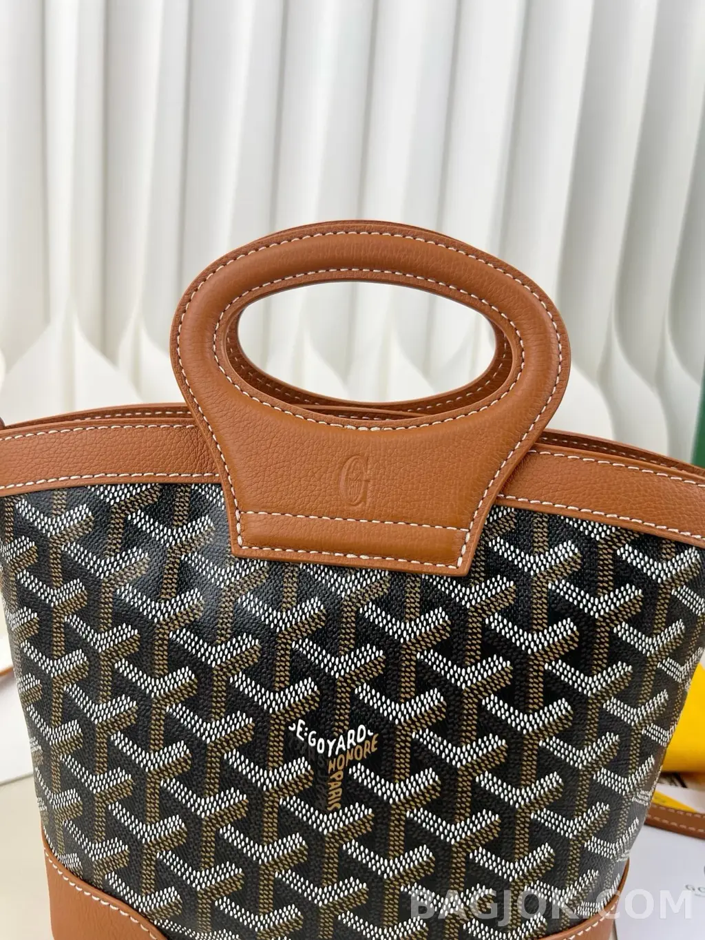 고야드 GOYARD 벨루가 미니백 상세 이미지