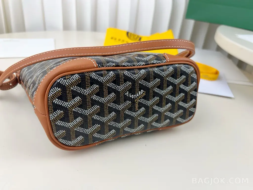 고야드 GOYARD 벨루가 미니백 상세 이미지