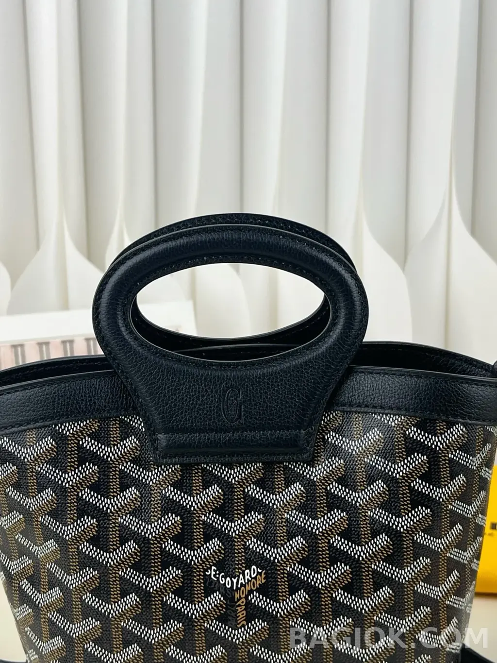 고야드 GOYARD 벨루가 미니백 상세 이미지