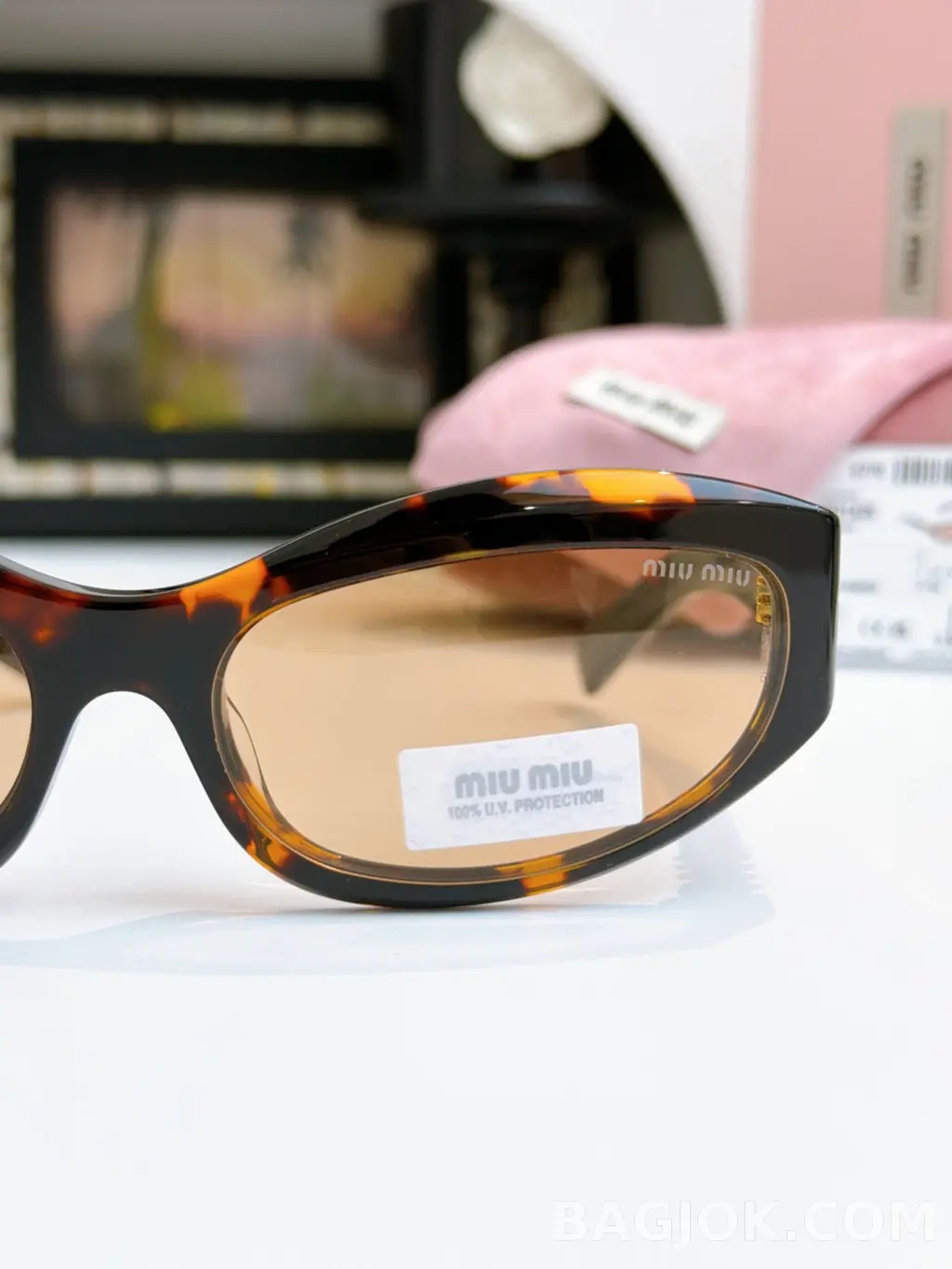 미우미우 MiuMiu SMU14ZS Sunglasses 상세 이미지