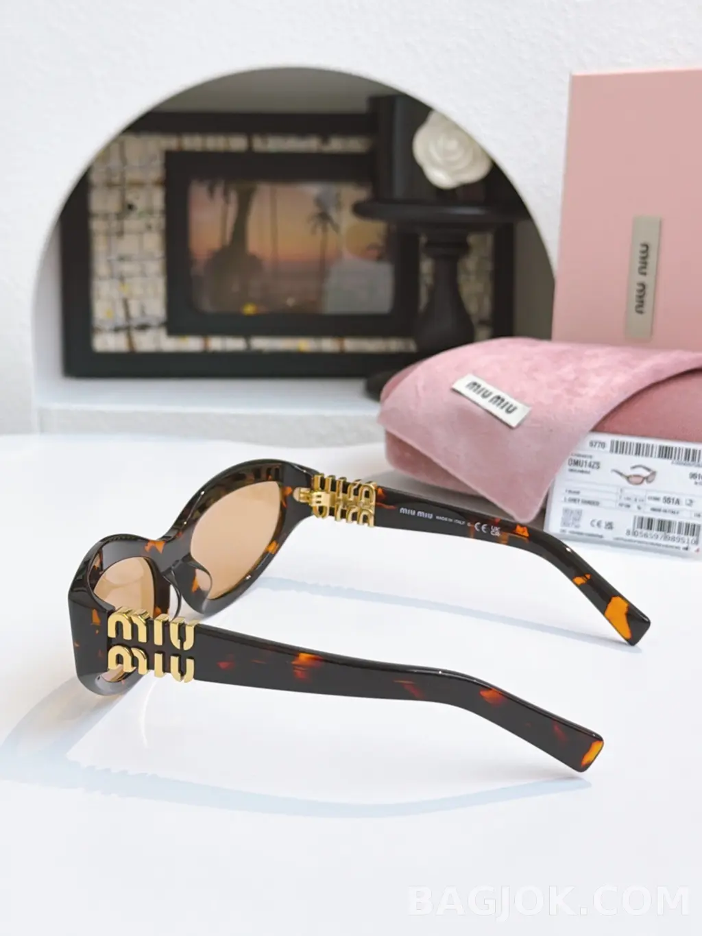 미우미우 MiuMiu SMU14ZS Sunglasses 상세 이미지