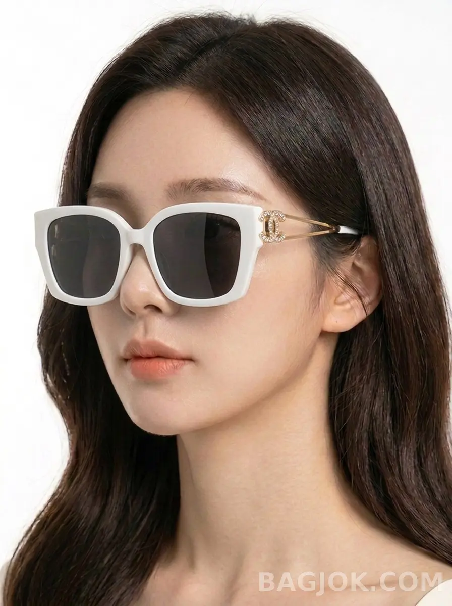 화이트 & 다크그레이
