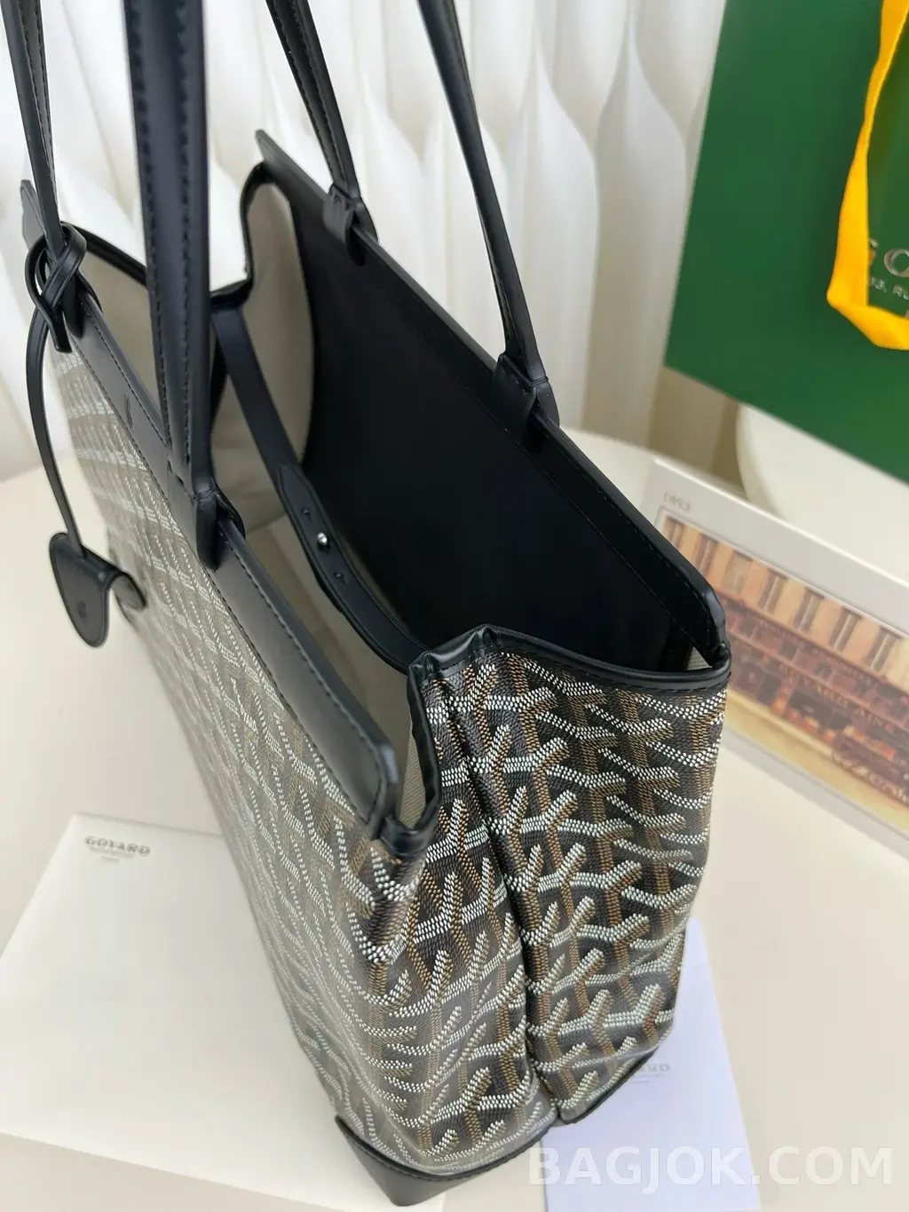 고야드 GOYARD 벨샤스 비유드 백 PM 상세 이미지