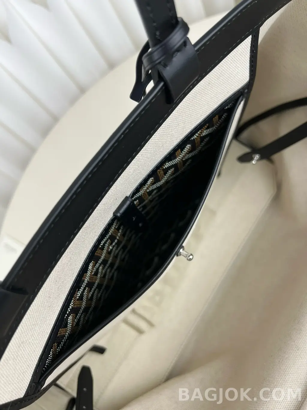 고야드 GOYARD 벨샤스 비유드 백 PM 상세 이미지