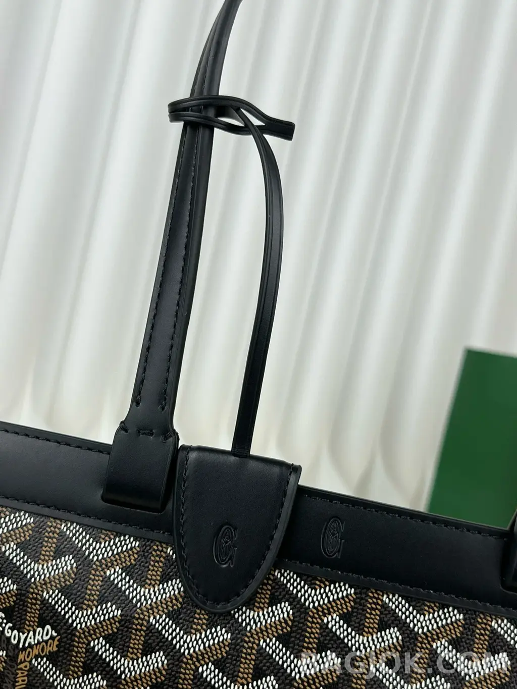 고야드 GOYARD 벨샤스 비유드 백 PM 상세 이미지