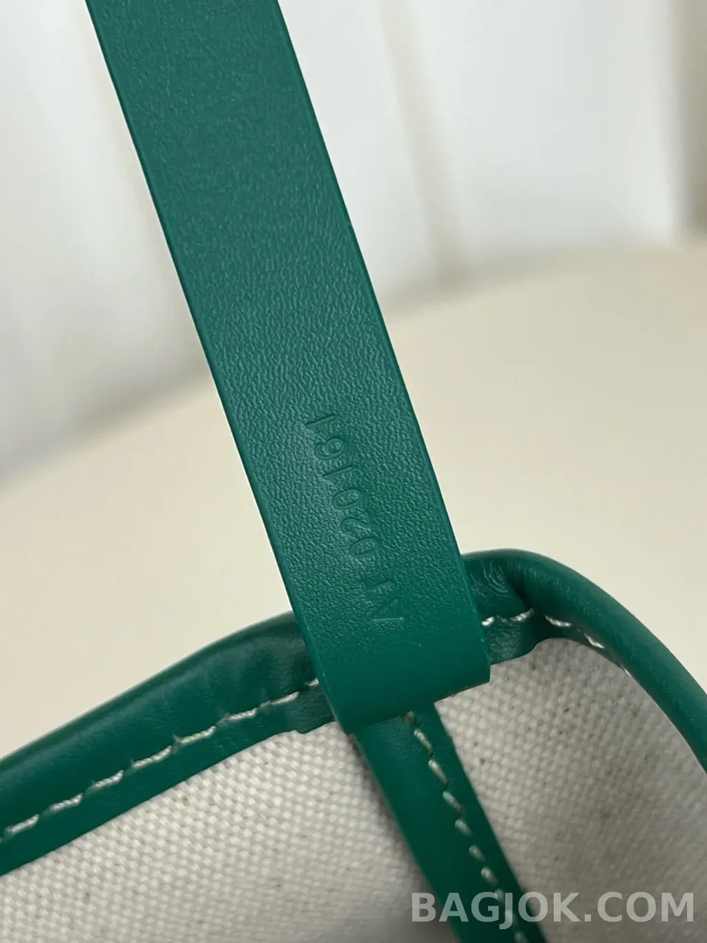 고야드 GOYARD 벨샤스 비유드 백 PM 상세 이미지
