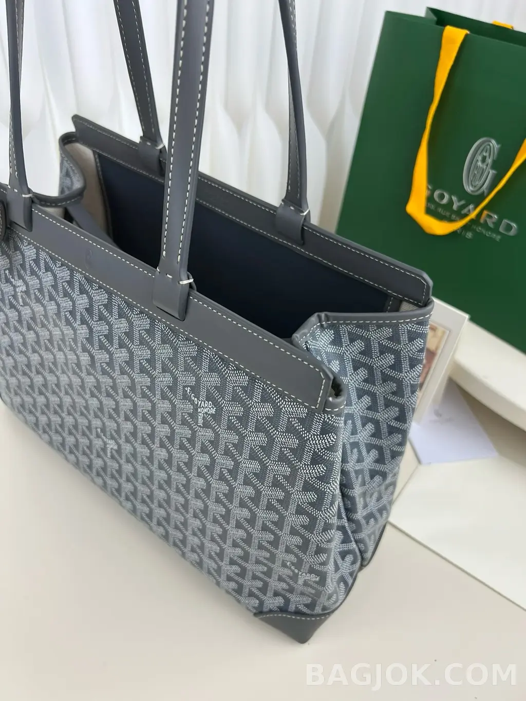 고야드 GOYARD 벨샤스 비유드 백 PM 상세 이미지