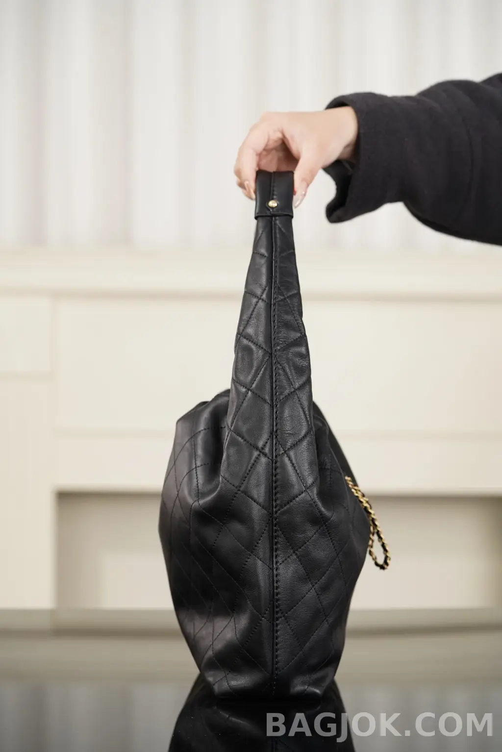샤넬 CHANEL 크루즈 호보 라지 호보백 상세 이미지