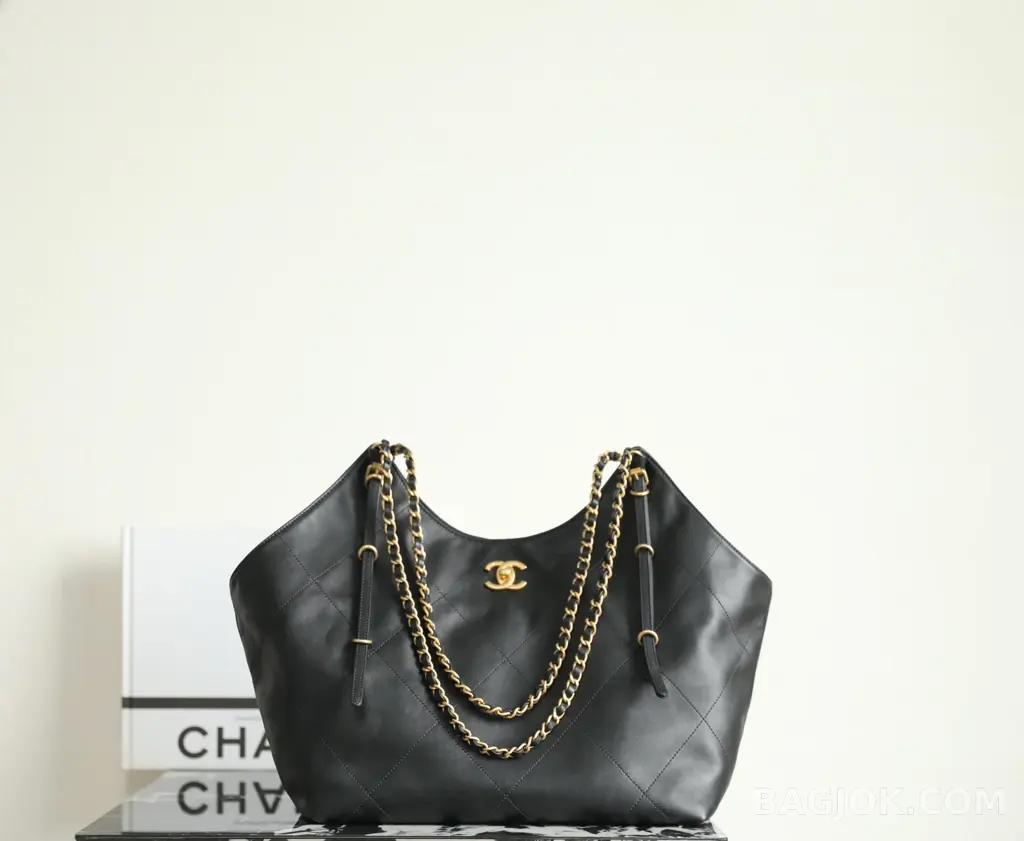 샤넬 CHANEL 25S 맥시 쇼퍼백 스몰 상세 이미지