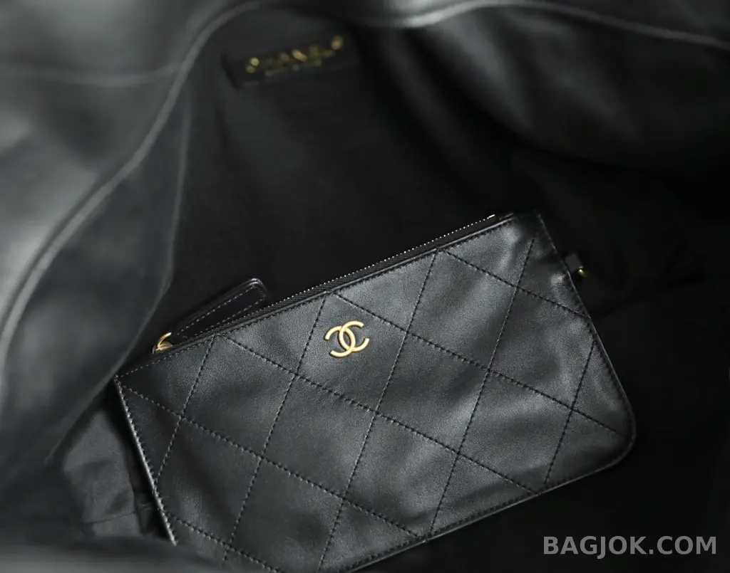 샤넬 CHANEL 25S 맥시 쇼퍼백 스몰 상세 이미지