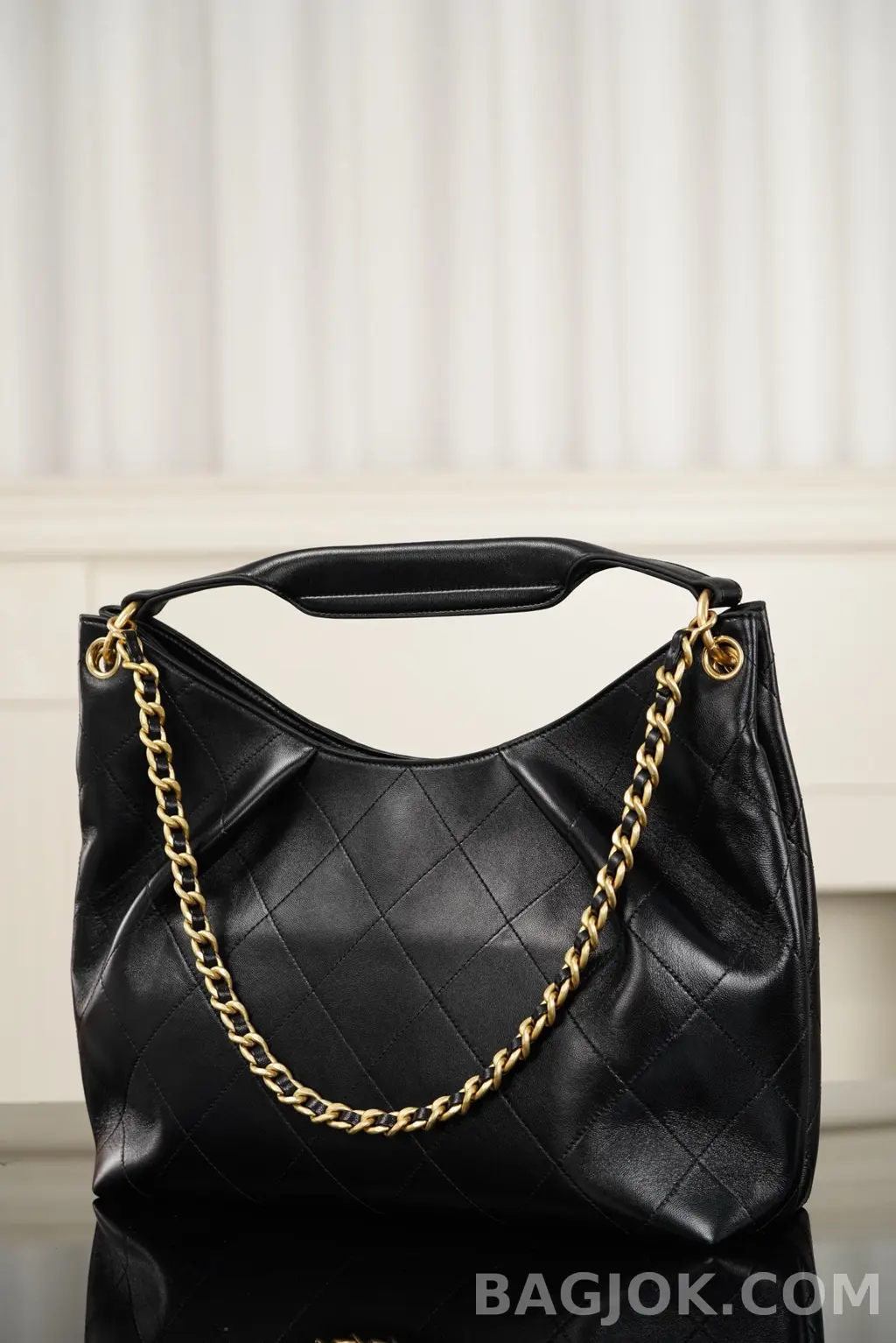 샤넬 CHANEL 26C 맥시 호보 숄더백 상세 이미지