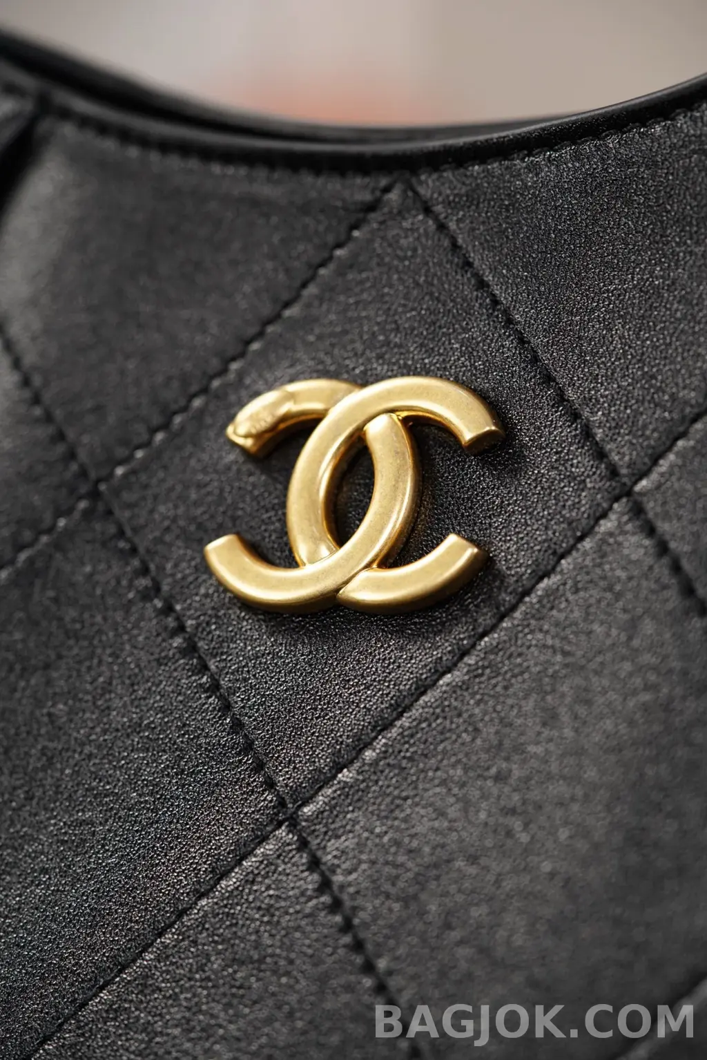 샤넬 CHANEL 26C 맥시 호보 숄더백 상세 이미지