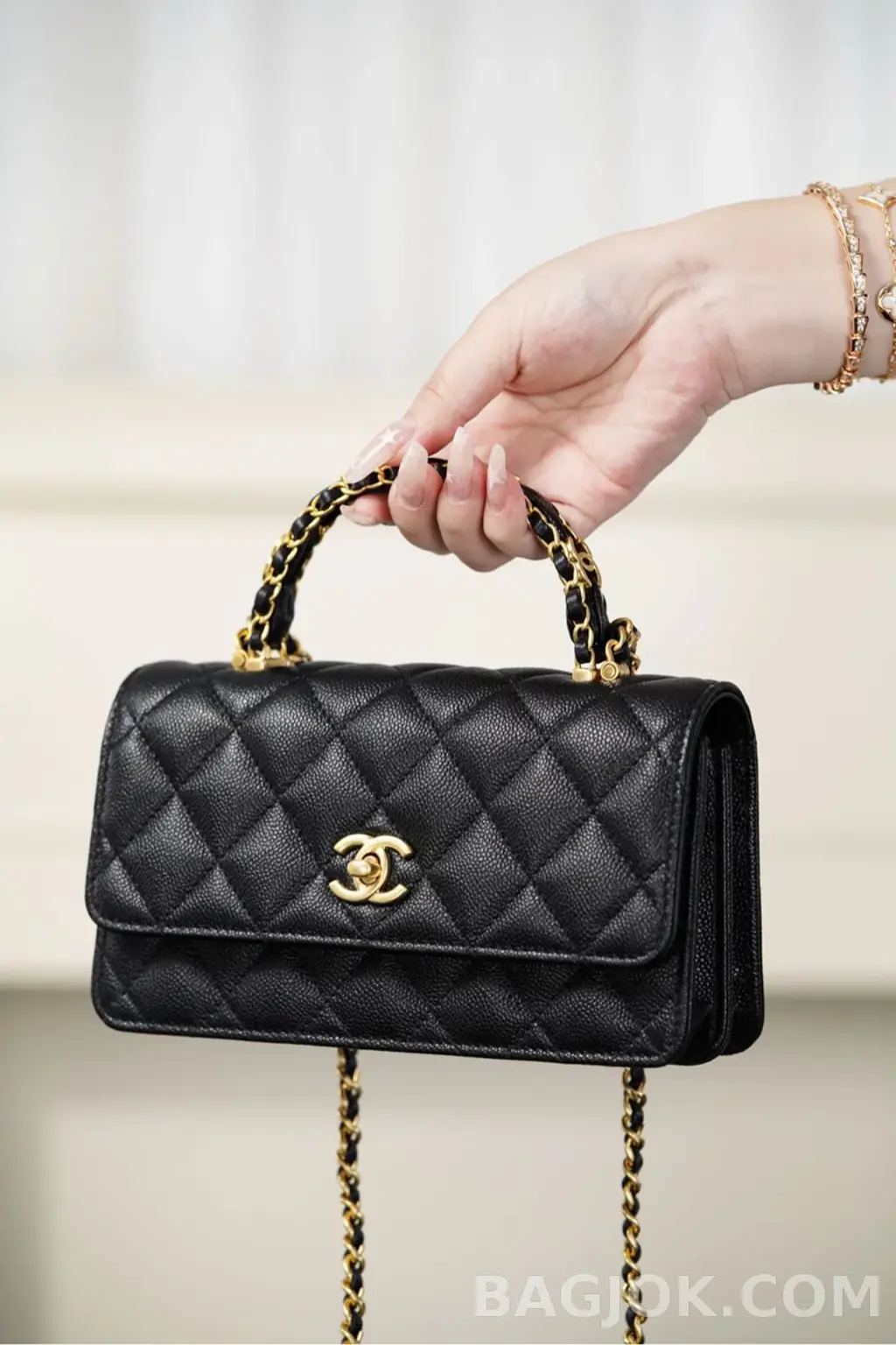 샤넬 CHANEL 25B 클래식 탑핸들 체인백 상세 이미지