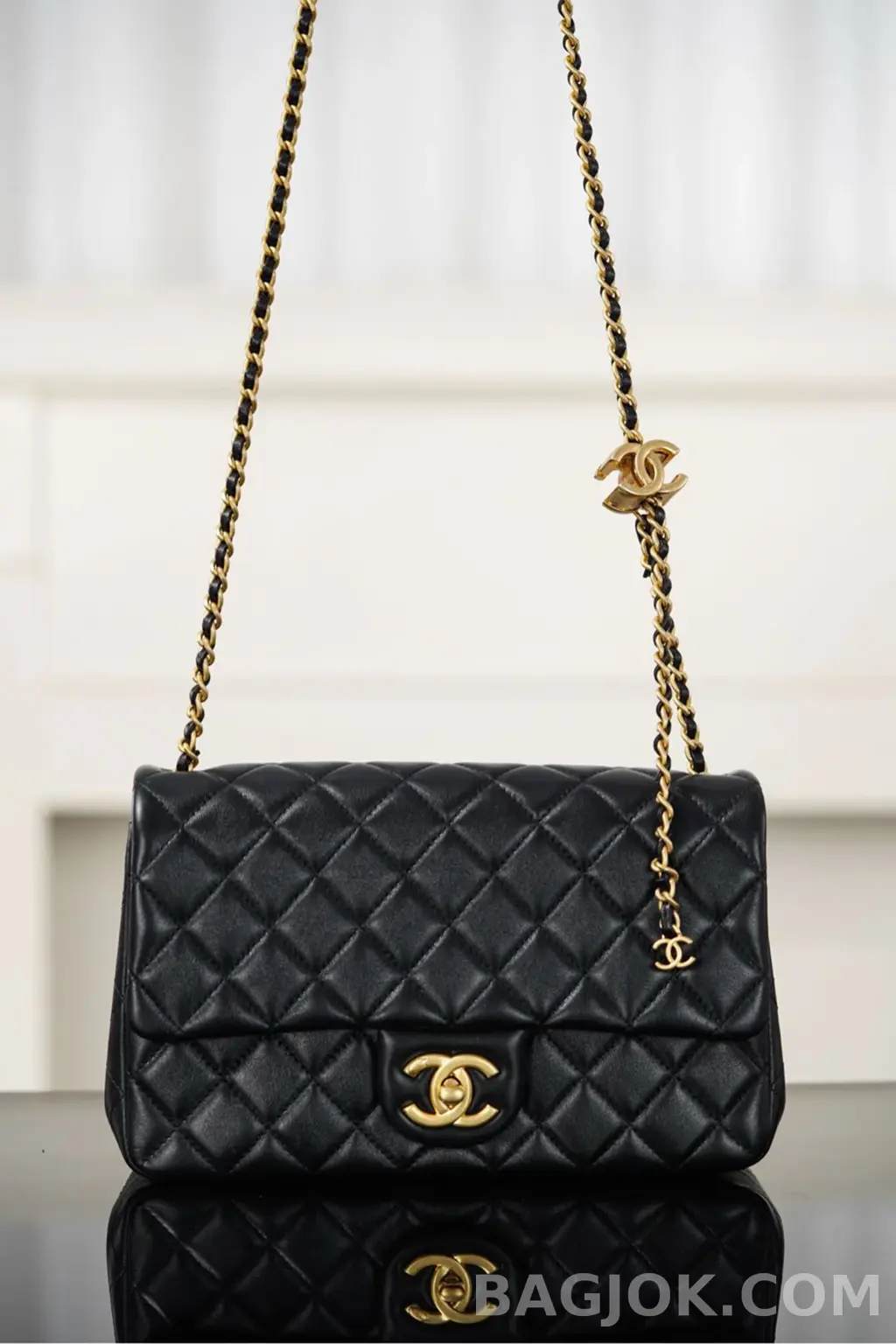 샤넬 CHANEL 25FW 플랩백 라지 상세 이미지