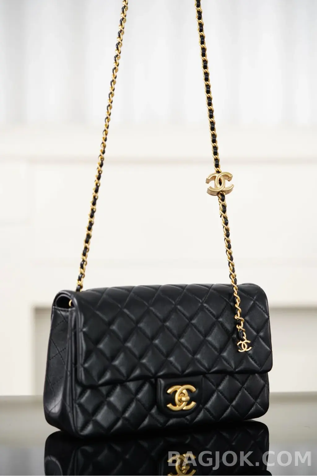 샤넬 CHANEL 25FW 플랩백 라지 상세 이미지