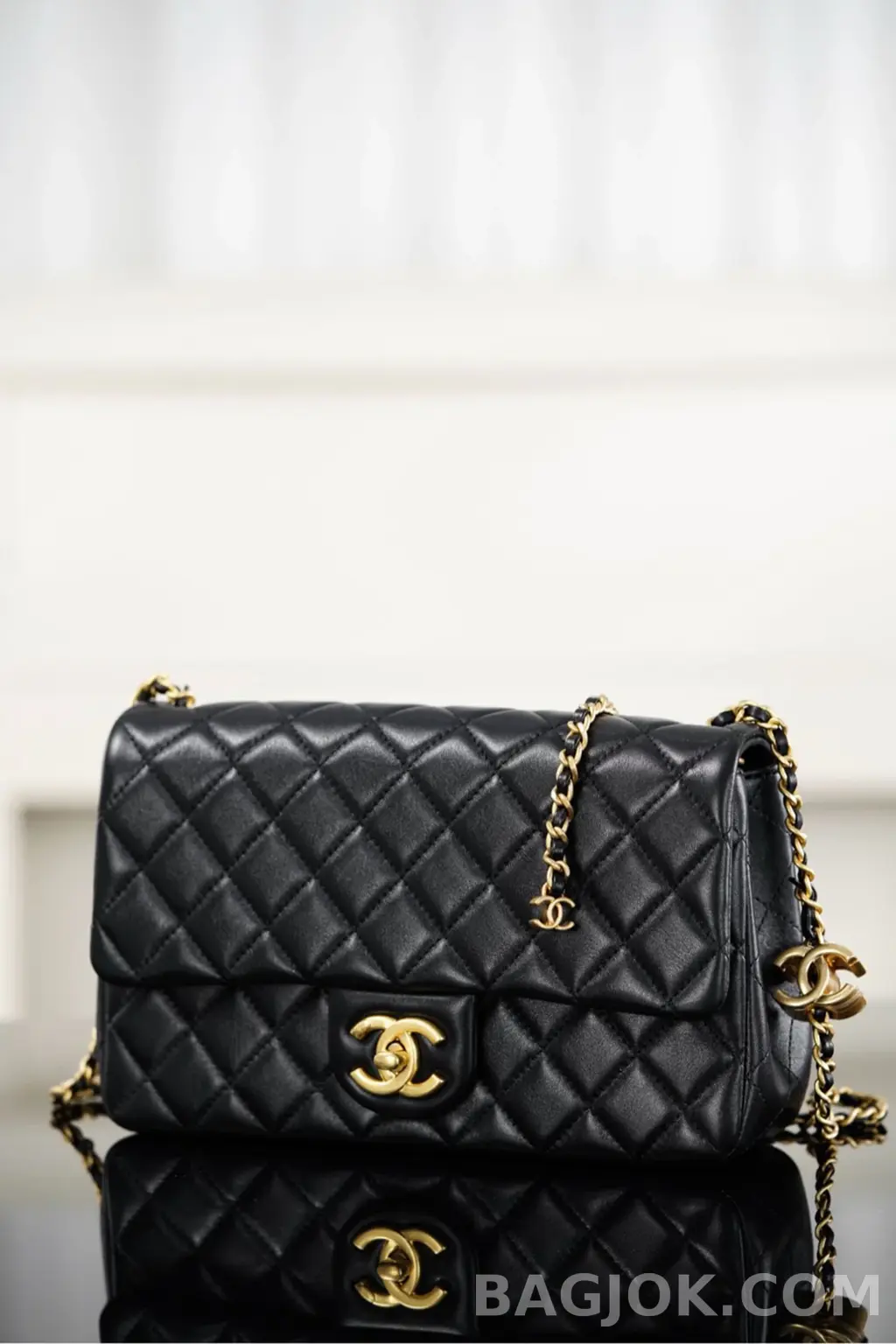 샤넬 CHANEL 25FW 플랩백 라지 상세 이미지