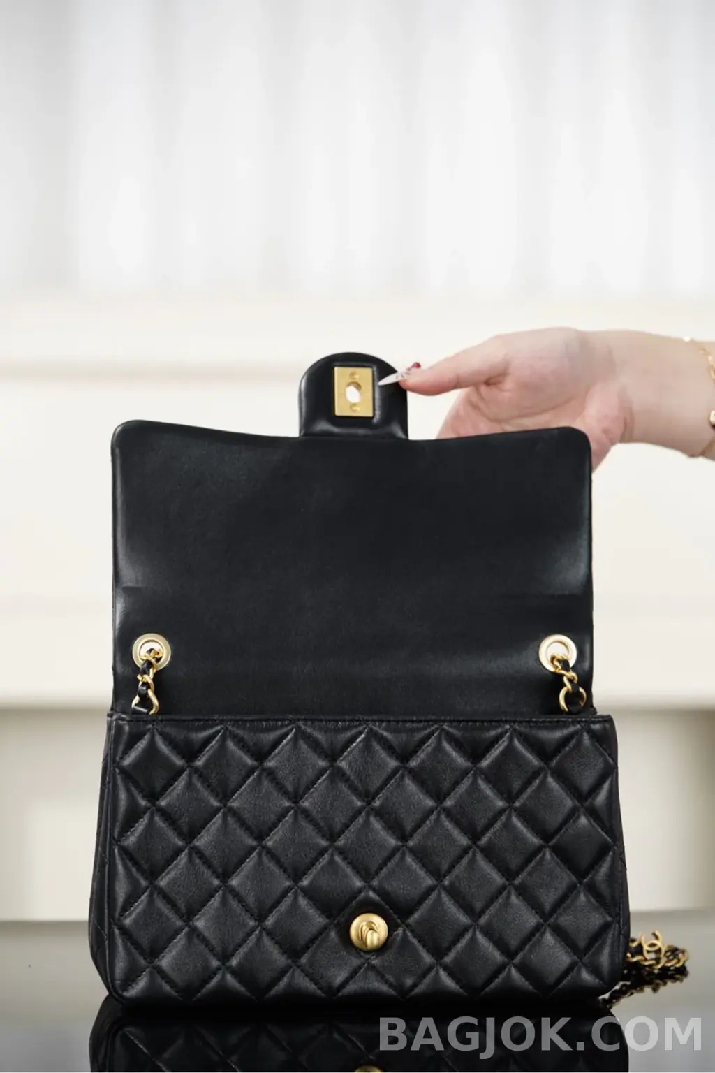 샤넬 CHANEL 25FW 플랩백 라지 상세 이미지