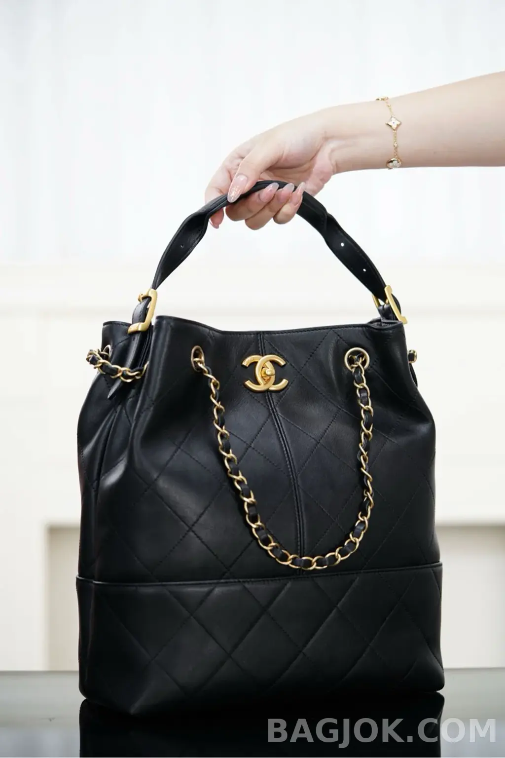 샤넬 CHANEL 25A 레더 쇼핑백 스몰 상세 이미지