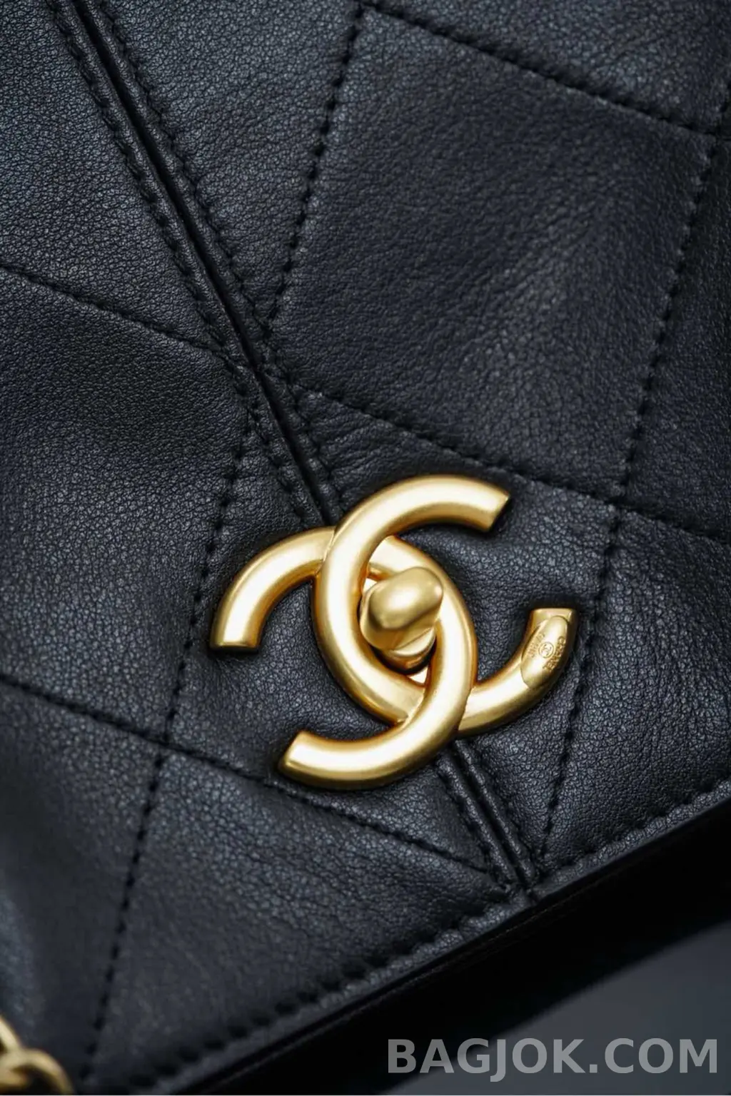 샤넬 CHANEL 25A 레더 쇼핑백 스몰 상세 이미지