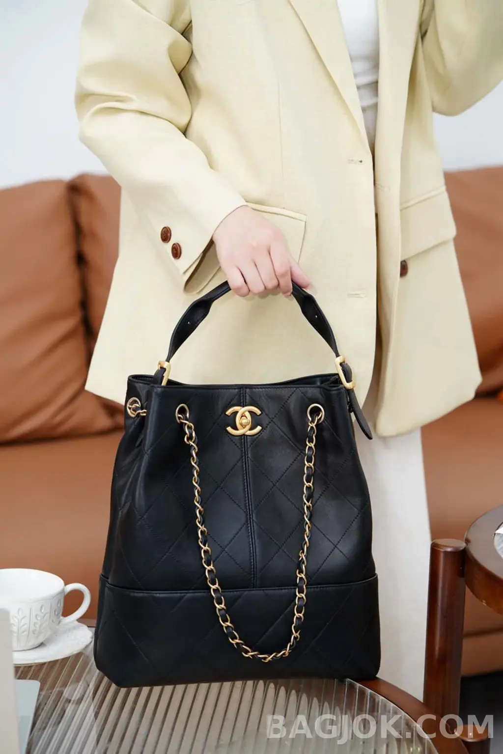 샤넬 CHANEL 25A 레더 쇼핑백 스몰 상세 이미지