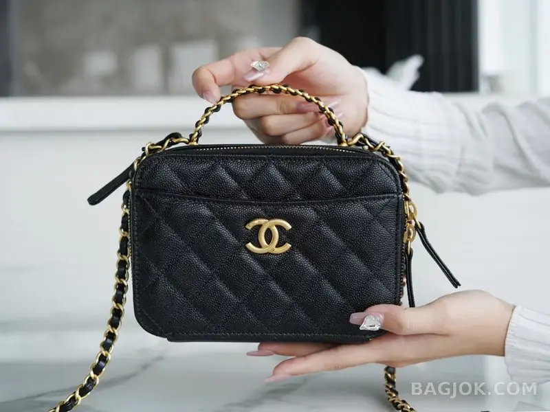 샤넬 CHANEL 프론트 포켓 탑핸들 베니티백 상세 이미지