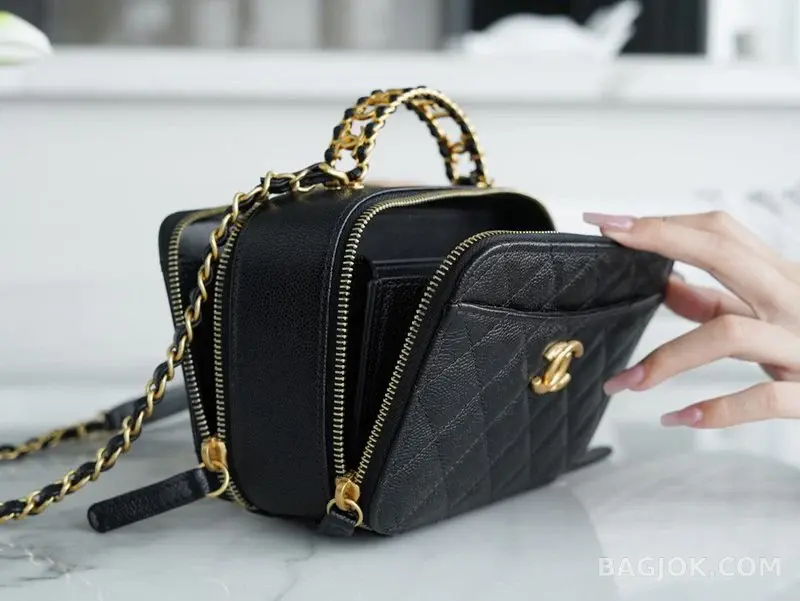 샤넬 CHANEL 프론트 포켓 탑핸들 베니티백 상세 이미지