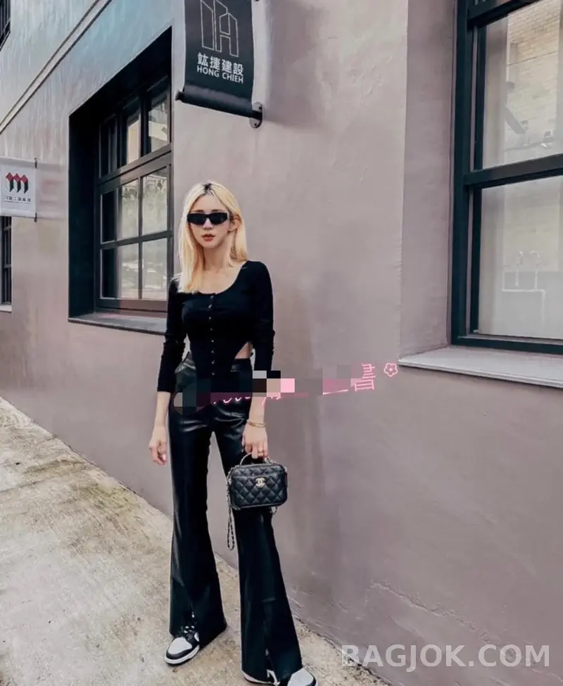 샤넬 CHANEL 프론트 포켓 탑핸들 베니티백 상세 이미지