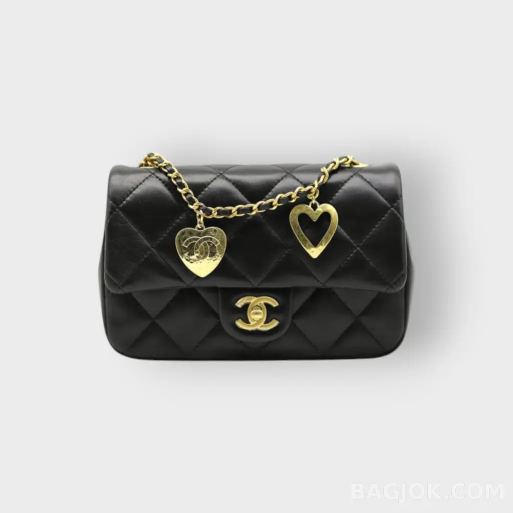 샤넬 CHANEL 23P 하트 참 체인 플랩백  상세 이미지