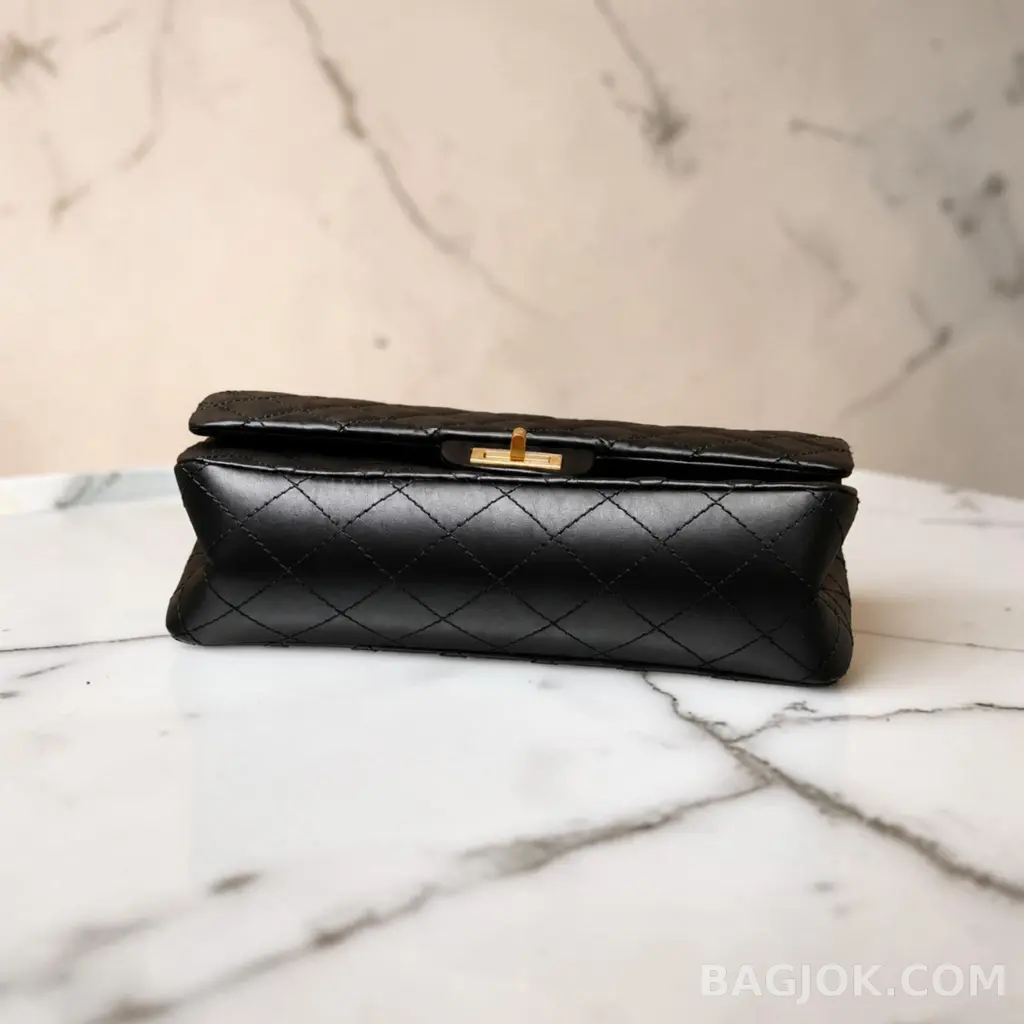 샤넬 CHANEL 2.55 리이슈 스몰 상세 이미지