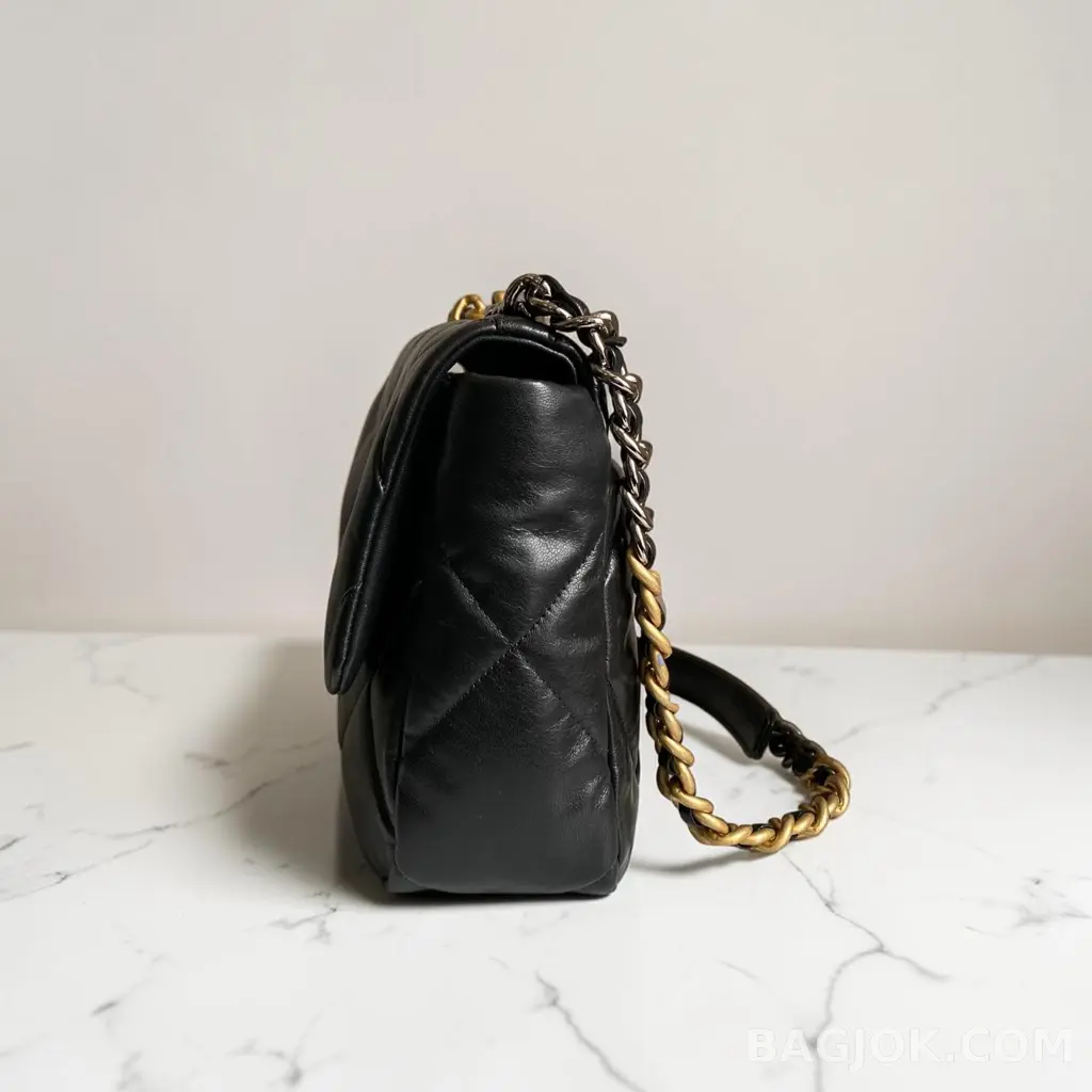 샤넬 CHANEL 19 백 라지 상세 이미지