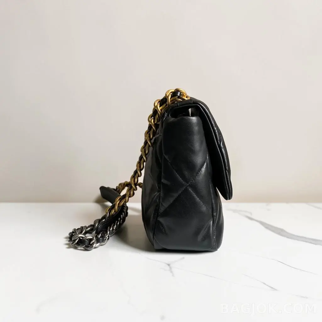 샤넬 CHANEL 19 백 라지 상세 이미지