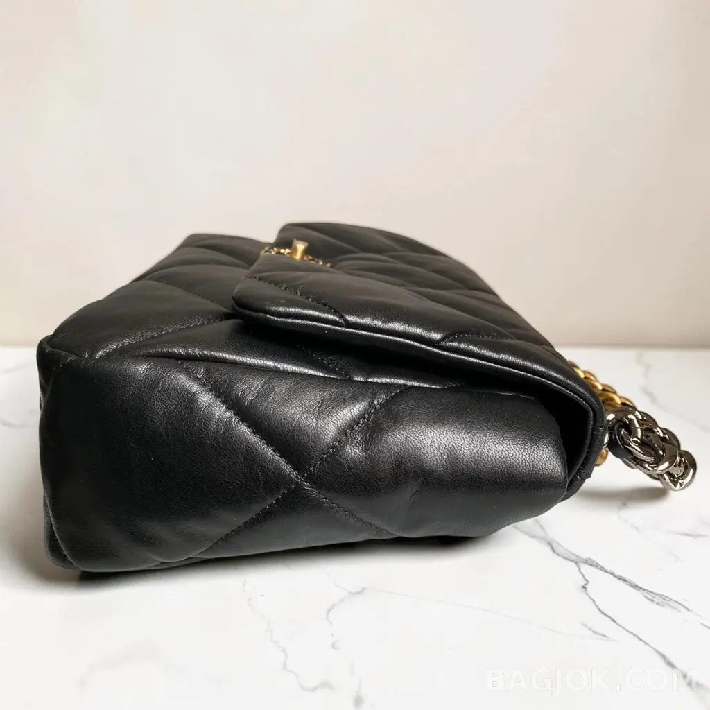 샤넬 CHANEL 19 백 라지 상세 이미지