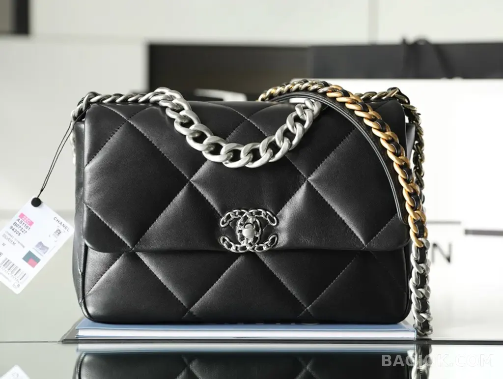 샤넬 CHANEL 19 백 라지 상세 이미지
