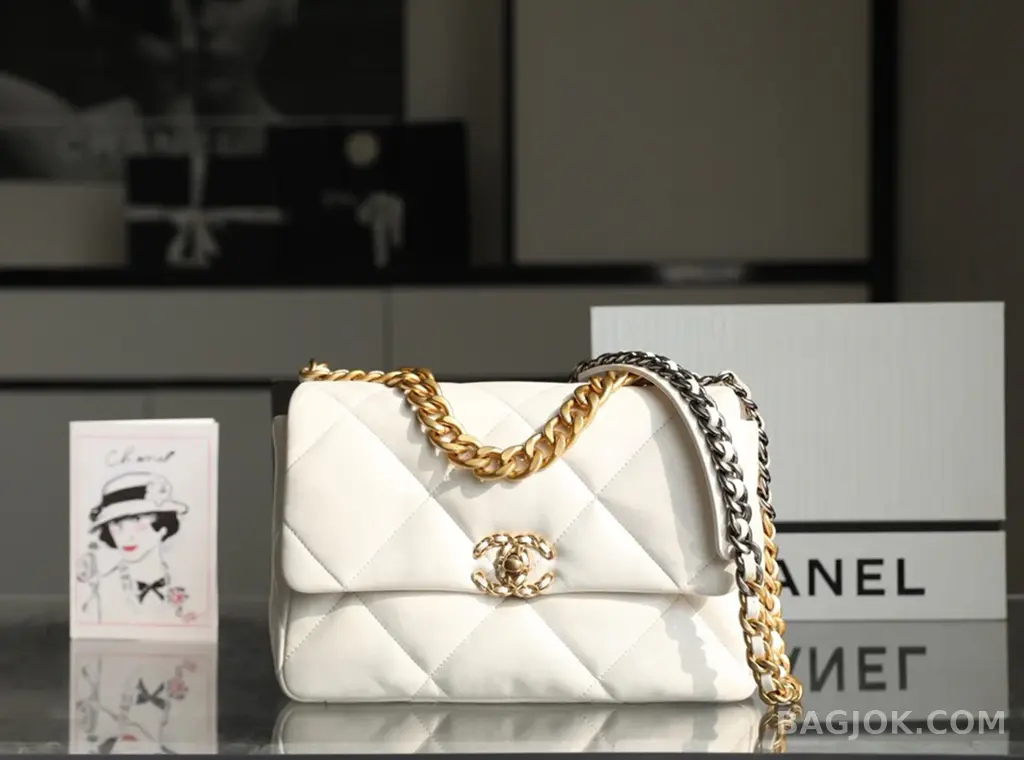 샤넬 CHANEL 19 백 라지 상세 이미지