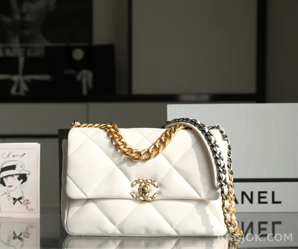 샤넬 CHANEL 19 백 라지 상세 이미지