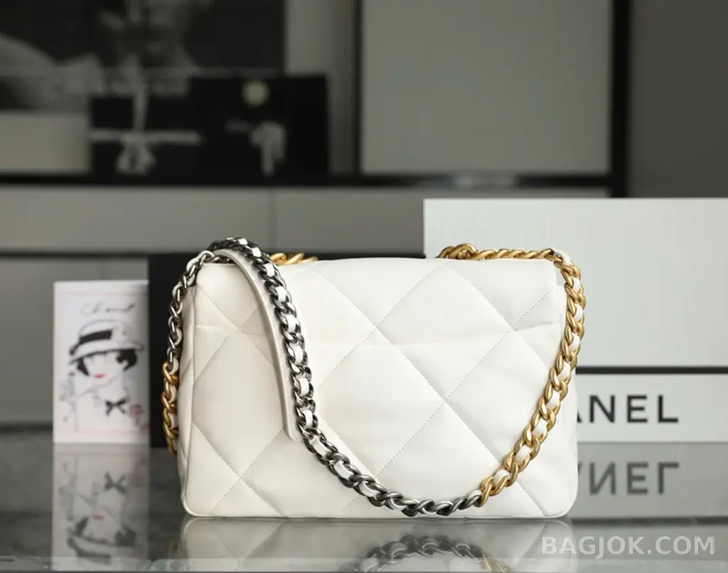 샤넬 CHANEL 19 백 라지 상세 이미지