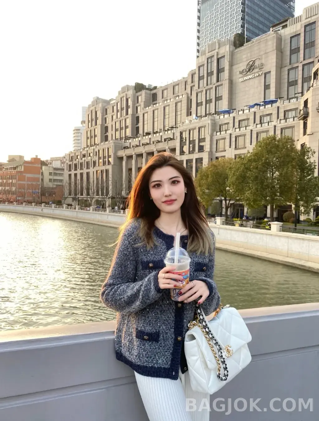 샤넬 CHANEL 19 백 라지 상세 이미지