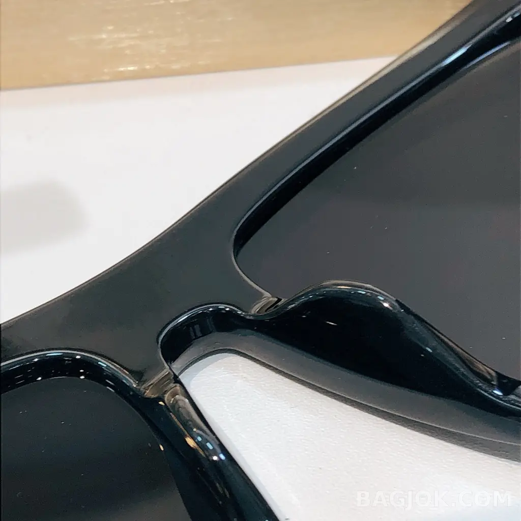 생로랑 SaintLaurent SL-900 HOWL Sunglasses 상세 이미지