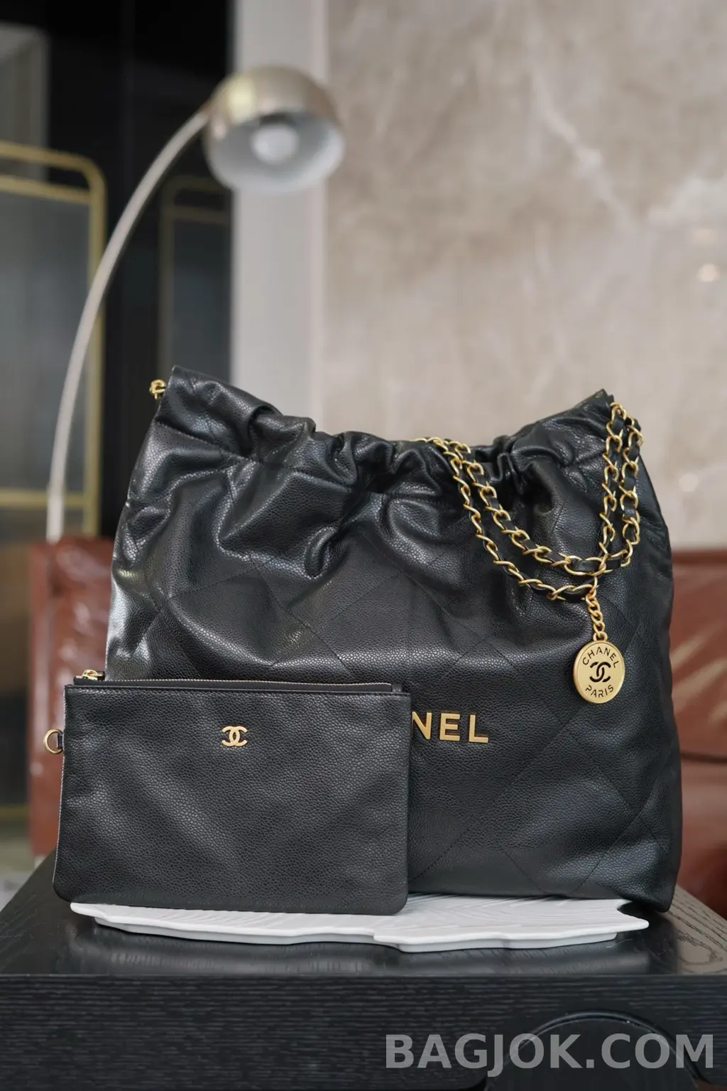 샤넬 Chanel 22백 캐비어 미디움 상세 이미지