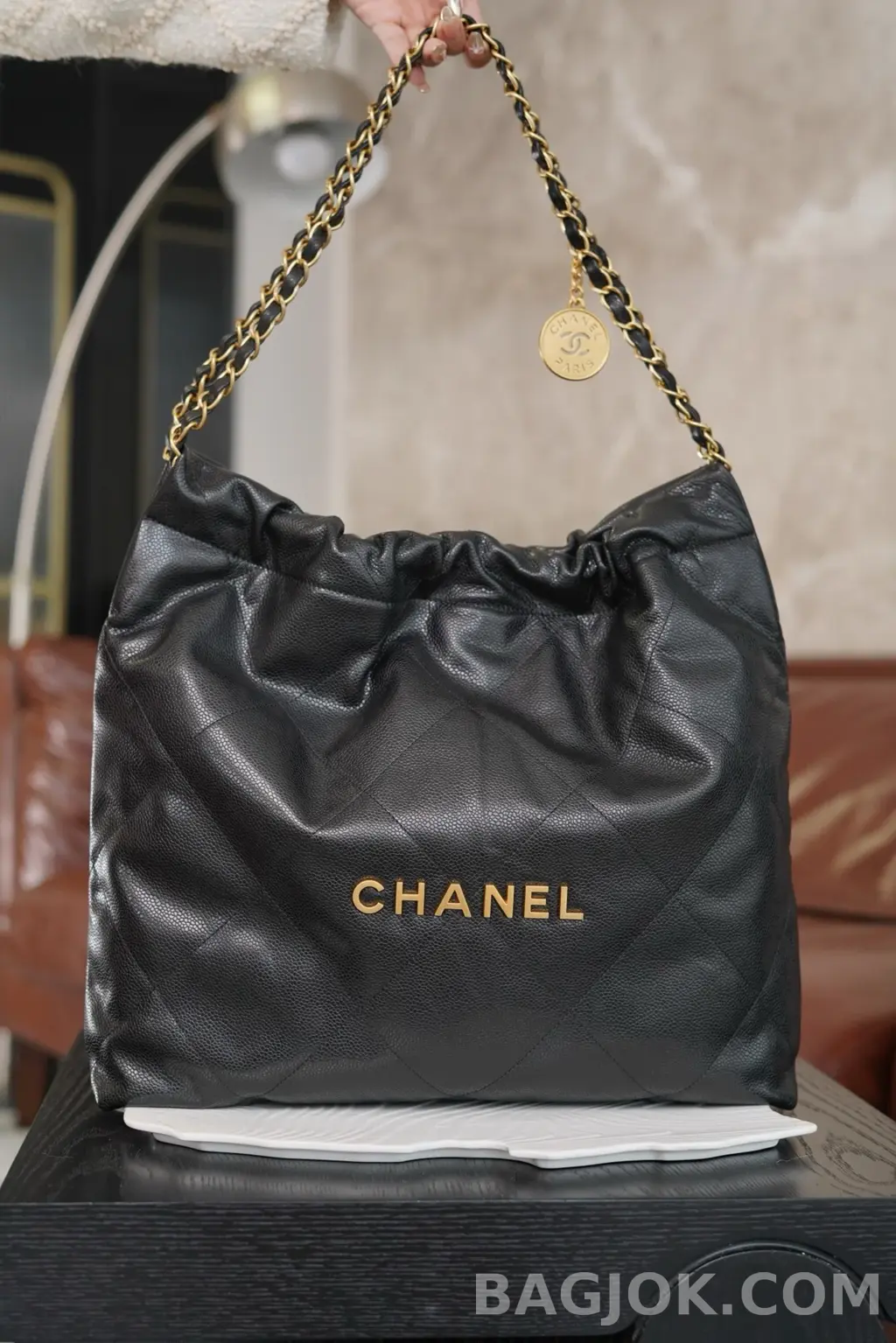 샤넬 Chanel 22백 캐비어 미디움 상세 이미지