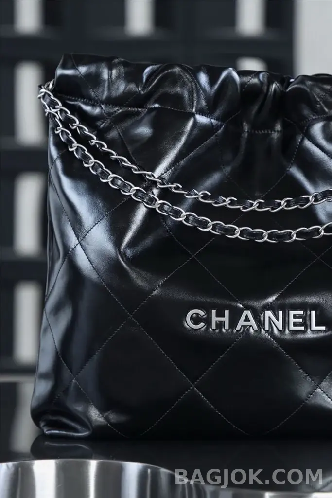 샤넬 Chanel 22백 캐비어 미디움 상세 이미지