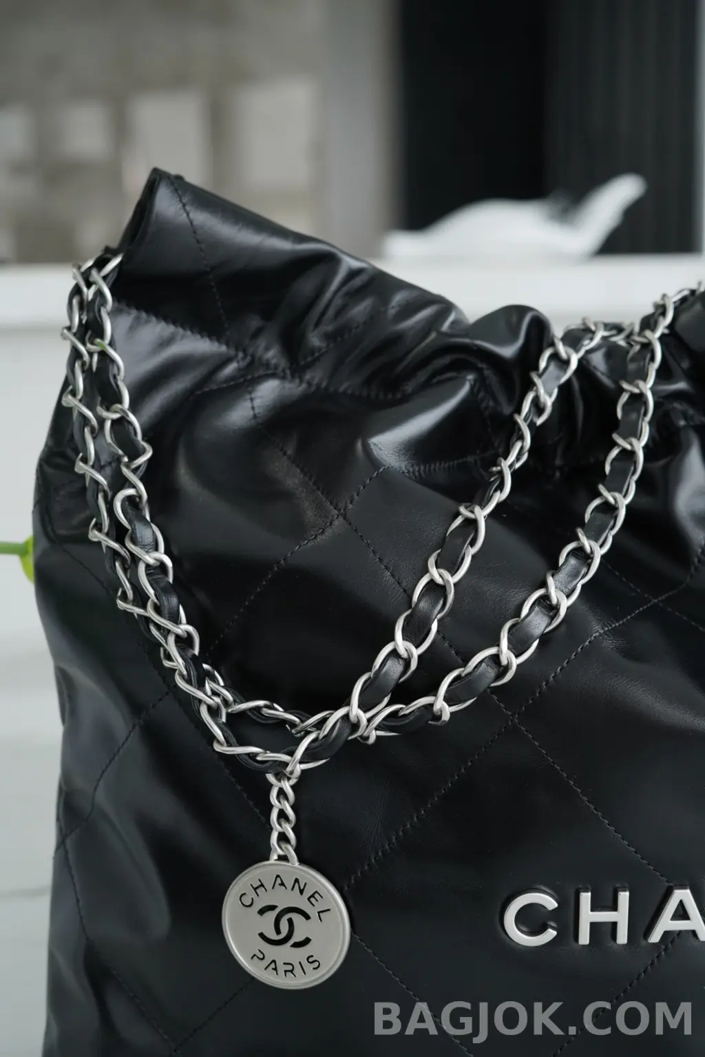 샤넬 Chanel 22백 캐비어 미디움 상세 이미지