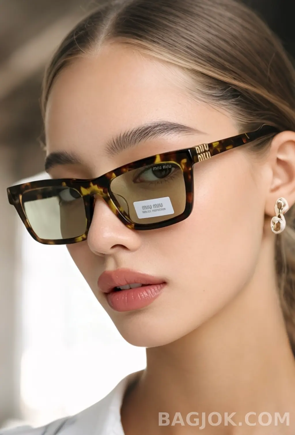 미우미우 MiuMiu MUA05S Sunglasses 상세 이미지