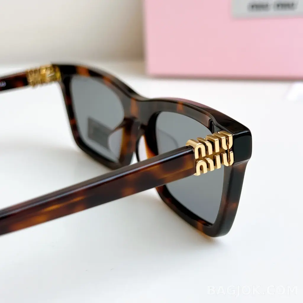 미우미우 MiuMiu MUA05S Sunglasses 상세 이미지
